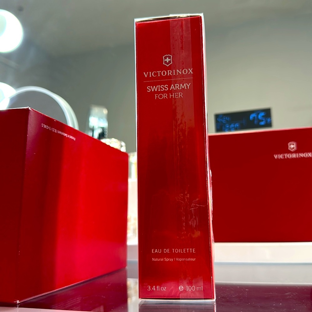 VICTORINOX SWISS ARMY FOR HER